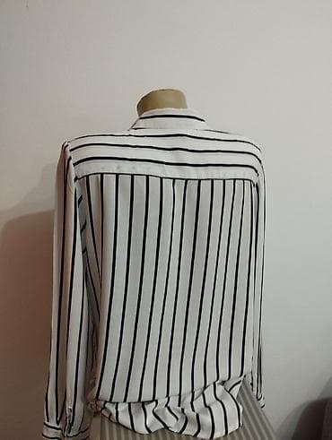 Women's Clothing: Lagana košulja na pruge,prijatna je za nošenje. Pogledajte i ostale at lalafo.rs — 4 Women's Clothing: Lagana košulja na pruge,prijatna je za nošenje. Pogledajte i ostale — 4