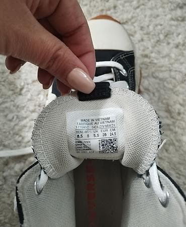 Zara patike duboke u velicini 39cm. Pertlaju se i snjiraju. Nemaju na lalafo.rs — 3 Zara patike duboke u velicini 39cm. Pertlaju se i snjiraju. Nemaju — 3