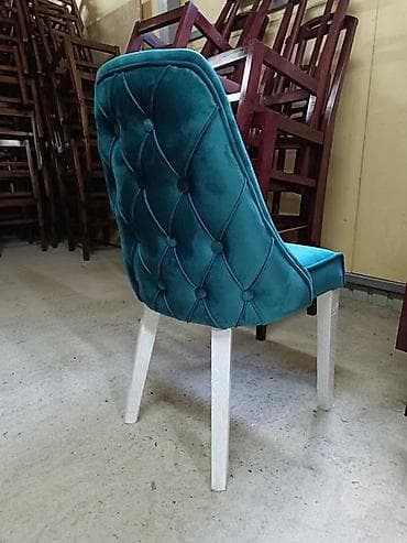 Tapacirane stolice – model sa visokim naslonom - Elegantne na lalafo.rs Tapacirane stolice – model sa visokim naslonom - Elegantne