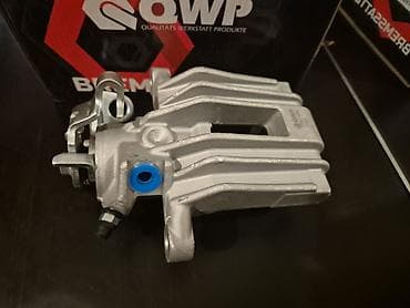 Zadnji kočioni čeljust (levi) – QWP Bremsattel Audi A3 8L VW Golf 4 - na lalafo.rs Zadnji kočioni čeljust (levi) – QWP Bremsattel Audi A3 8L VW Golf 4 -