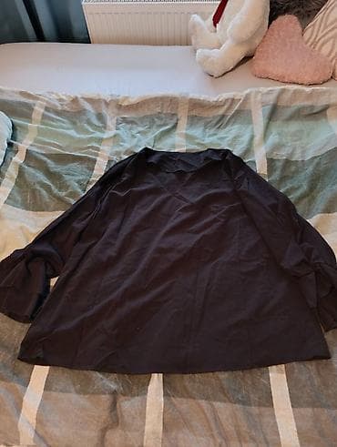 Crna ženska bluza dugih rukava. - Boja: jednobojna crna - Kroj na lalafo.rs Crna ženska bluza dugih rukava. - Boja: jednobojna crna - Kroj