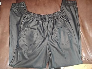 Crne sportske pantalone/jogger stil - Materijal: glatka, mekana na lalafo.rs — 2 Crne sportske pantalone/jogger stil - Materijal: glatka, mekana — 2