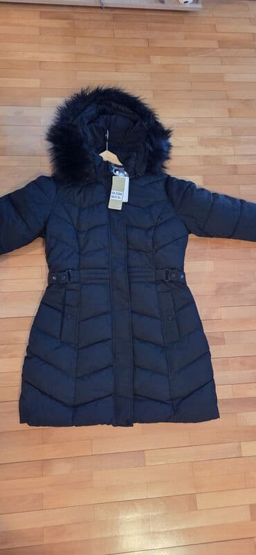 Crna zimska zenska jakna,velicina xl,nova i ima i na lalafo.rs Crna zimska zenska jakna,velicina xl,nova i ima i