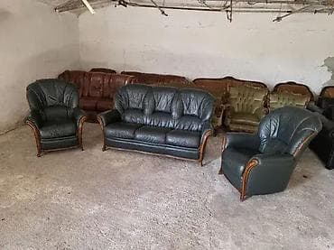 Garnitura u odlicnom stanju. Kao nova na lalafo.rs Garnitura u odlicnom stanju. Kao nova