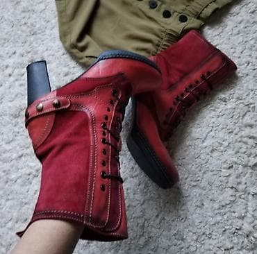 Crvene, kožna i brušena koža kombinacija. Broj 38, duzina unutrašnjeg na lalafo.rs — 2 Crvene, kožna i brušena koža kombinacija. Broj 38, duzina unutrašnjeg — 2