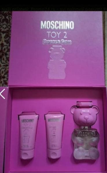 MOSCHINO Toy 2 Bubble Gum – poklon set Sadržaj seta: - Toy 2 Bubble na lalafo.rs — 3 MOSCHINO Toy 2 Bubble Gum – poklon set Sadržaj seta: - Toy 2 Bubble — 3