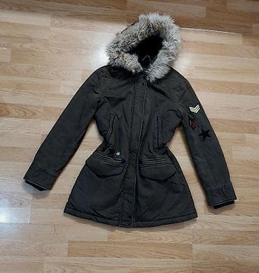 Zara jakna
Boja maslinasto zelena
Velicina je S na lalafo.rs Zara jakna
Boja maslinasto zelena
Velicina je S