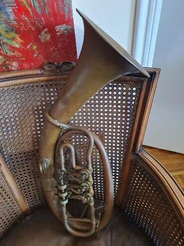 Stara tenor truba Lignatone. truba svira ali potreban je servis na lalafo.rs Stara tenor truba Lignatone. truba svira ali potreban je servis