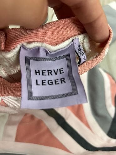 zenske original guess: Herve Leger ženska haljina – bandage/kroj koji prati liniju tela. - na lalafo.rs — 2 zenske original guess: Herve Leger ženska haljina – bandage/kroj koji prati liniju tela. - — 2