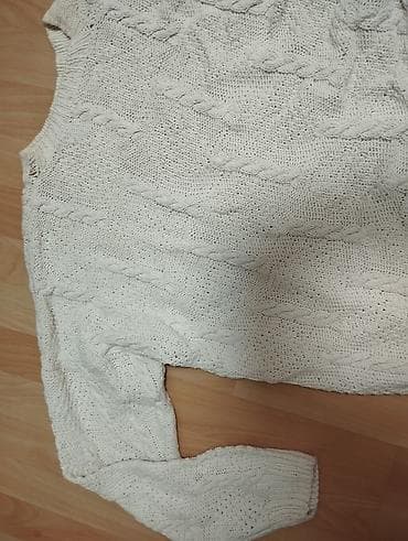 Women's Sweaters, Cardigans: Topao džemperic M velicina at lalafo.rs — 2 Women's Sweaters, Cardigans: Topao džemperic M velicina — 2