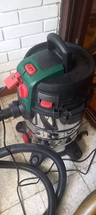 Hammers: Iznajmljivanje parkside usisivača 1500W za žirfu za šmirglanje zidova at lalafo.rs — 2 Hammers: Iznajmljivanje parkside usisivača 1500W za žirfu za šmirglanje zidova — 2