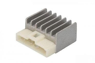 Regulator napona za skuter/motor (ispravljač) - Kompaktni 4-pinski at lalafo.rs Regulator napona za skuter/motor (ispravljač) - Kompaktni 4-pinski