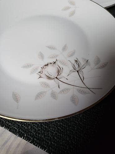 Sport & Hobby: Rozenthal tanjiri 1957g.Nemacka. Rosenthal desertni tanjiri,bez at lalafo.rs — 6 Sport & Hobby: Rozenthal tanjiri 1957g.Nemacka. Rosenthal desertni tanjiri,bez — 6