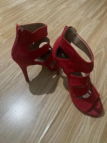 Crvene ženske sandale na štiklu - Boja: intenzivno crvena - na lalafo.rs — 4 Crvene ženske sandale na štiklu - Boja: intenzivno crvena - — 4