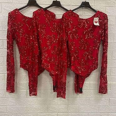 dve suknje po: Crveni ženski bodi sa šljokicama gs - Model: pripijeni bodi sa dugim na lalafo.rs — 2 dve suknje po: Crveni ženski bodi sa šljokicama gs - Model: pripijeni bodi sa dugim — 2