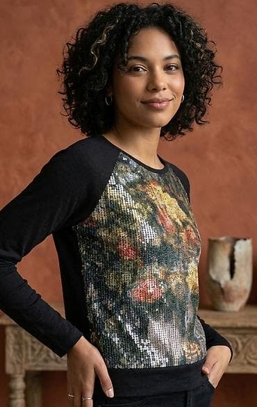 Bluza/duks sa dugim rukavima i prednjim panelom od šljokica sa na lalafo.rs Bluza/duks sa dugim rukavima i prednjim panelom od šljokica sa