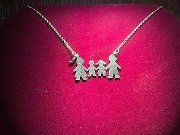 Personalizovani srebrni privesci/ogrlice od metala sa isečenim at lalafo.rs — 5 Personalizovani srebrni privesci/ogrlice od metala sa isečenim — 5