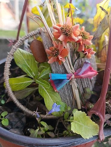 Ručno rađena dekorativna visilica od prirodnih materijala - Unikatni na lalafo.rs Ručno rađena dekorativna visilica od prirodnih materijala - Unikatni