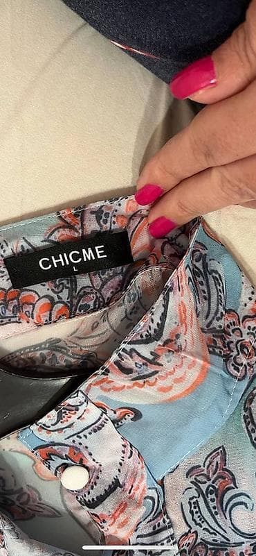 dve suknje po: XL, color - Multicolored at lalafo.rs — 8 dve suknje po: XL, color - Multicolored — 8