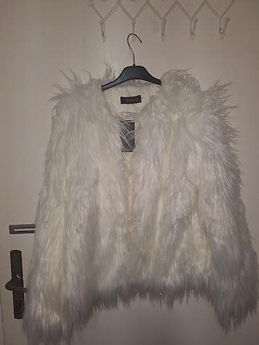 Nova cupava jaknica vel s-m 2500 din na lalafo.rs — 1 Nova cupava jaknica vel s-m 2500 din — 1