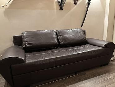 Trodvosed/sofa od tamno braon eko-kože - Prostran trosed sa dubokim na lalafo.rs Trodvosed/sofa od tamno braon eko-kože - Prostran trosed sa dubokim