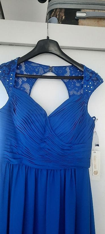 Potpuno nova, raskošna svečana haljina,vel l/xl. Na leđima ima na lalafo.rs — 7 Potpuno nova, raskošna svečana haljina,vel l/xl. Na leđima ima — 7