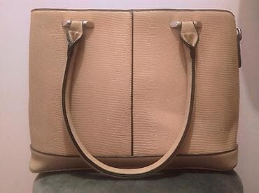 Roze veca torba, kao nova, bez ostecenja! Dimenzije 34x25cm. Moze at lalafo.rs — 2 Roze veca torba, kao nova, bez ostecenja! Dimenzije 34x25cm. Moze — 2