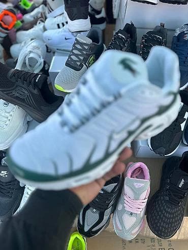 Ankle boots: Nike air max tn patike
Novo
Brojevi 36 do 46
fb Moja Kupovina 1 at lalafo.rs — 5 Ankle boots: Nike air max tn patike
Novo
Brojevi 36 do 46
fb Moja Kupovina 1 — 5