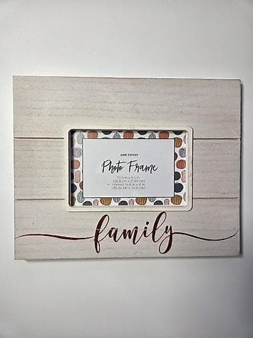 Drveni ram za fotografije
Dimenzije 26.6 x 21.59 cm na lalafo.rs Drveni ram za fotografije
Dimenzije 26.6 x 21.59 cm