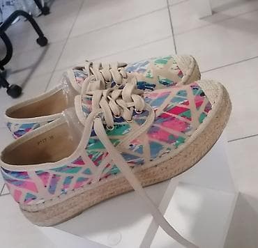 Ženske platnene espadrile sa razigranom šarenom šarom, idealne za na lalafo.rs — 1 Ženske platnene espadrile sa razigranom šarenom šarom, idealne za — 1