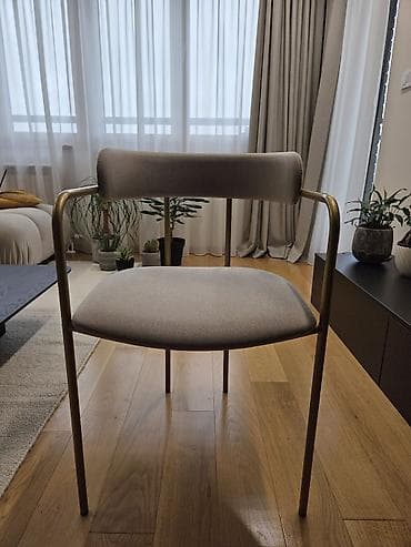 Moderne, kvalitetne stolice, 4 komada - Dizajn: minimalistički na lalafo.rs — 1 Moderne, kvalitetne stolice, 4 komada - Dizajn: minimalistički — 1