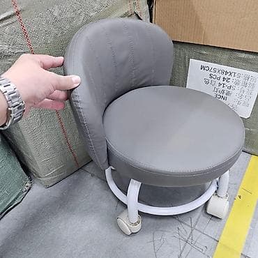 Kompaktna okretna fotelja na točkićima – moderan lounge dizajn - Tip na lalafo.rs — 6 Kompaktna okretna fotelja na točkićima – moderan lounge dizajn - Tip — 6