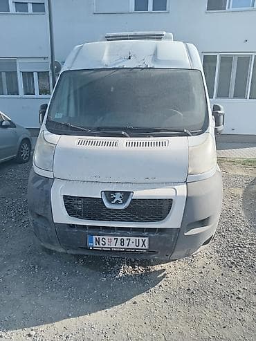 Pezo boxer 2.2 2007g reg do 02.2026g kombi u voznom stanju,odradjene na lalafo.rs Pezo boxer 2.2 2007g reg do 02.2026g kombi u voznom stanju,odradjene