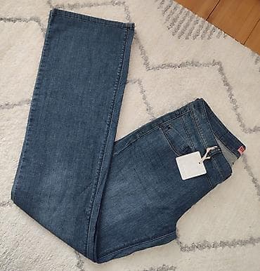 Springfield ženske farmerice Veličina 38 Nogavice blago zvonaste na lalafo.rs — 3 Springfield ženske farmerice Veličina 38 Nogavice blago zvonaste — 3