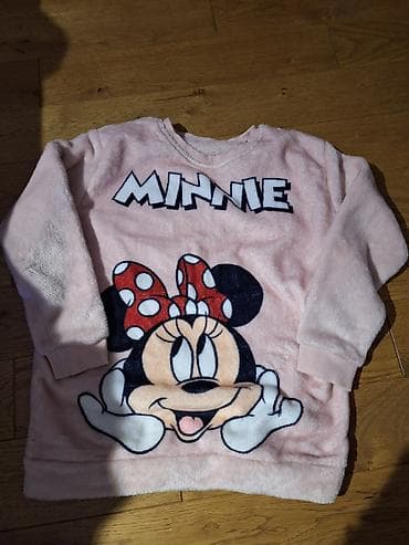 Set od 3 dečja plišana duksa (H&M), veličina EUR 122/128 – za at lalafo.rs — 1 Set od 3 dečja plišana duksa (H&M), veličina EUR 122/128 – za — 1