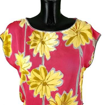 Bluza marc cain, vel. S/n 2 marka: marc cain veličina: s/n 2 na lalafo.rs — 4 Bluza marc cain, vel. S/n 2 marka: marc cain veličina: s/n 2 — 4