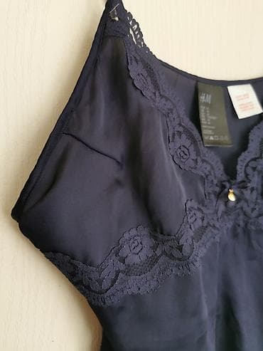 H&M ženska satenska potkošulja/top na bretele - Boja: tamno plava na lalafo.rs — 1 H&M ženska satenska potkošulja/top na bretele - Boja: tamno plava — 1