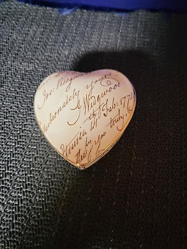 Satula nova engleska 1995g.Wedgwood. Satula engleska radjena od na lalafo.rs — 6 Satula nova engleska 1995g.Wedgwood. Satula engleska radjena od — 6