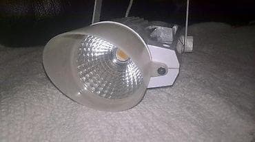 Led Reflektor XFST89LED LED 35 W 3000 K na lalafo.rs — 3 Led Reflektor XFST89LED LED 35 W 3000 K — 3