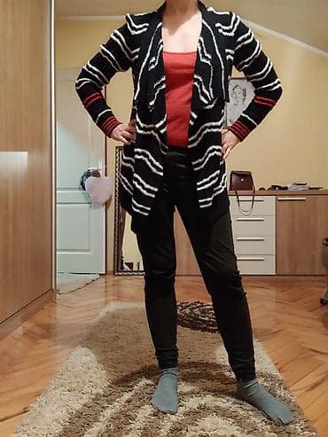 Desigual pleteni kardigan, veličina XS. - Model: otvoreni kardigan na lalafo.rs — 1 Desigual pleteni kardigan, veličina XS. - Model: otvoreni kardigan — 1