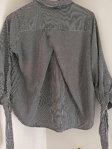 FBsister košulja, sa tri četvrt rukavima. Veličina S. Materijal - na lalafo.rs — 4 FBsister košulja, sa tri četvrt rukavima. Veličina S. Materijal - — 4