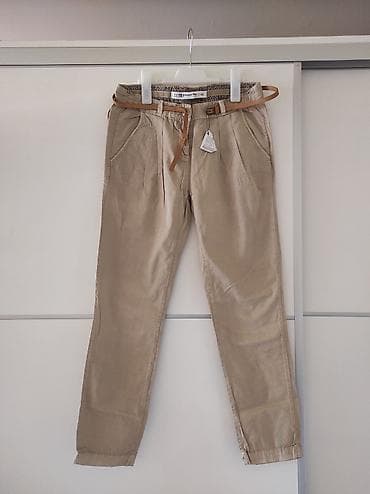 Zara pantalone velicina 36. Nove. Poluobim struka 40. Ostecenje sitno na lalafo.rs Zara pantalone velicina 36. Nove. Poluobim struka 40. Ostecenje sitno
