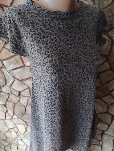 TEZENIS trikotazna tunika vel M
Kao nova na lalafo.rs — 3 TEZENIS trikotazna tunika vel M
Kao nova — 3