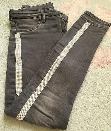 H&M HM skinny fit farmerke za devojcice, crne, sa štrasom sa at lalafo.rs — 3 H&M HM skinny fit farmerke za devojcice, crne, sa štrasom sa — 3