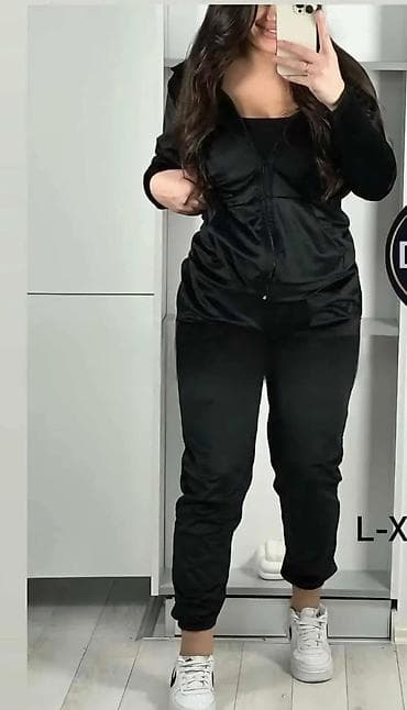 Ženski komplet trenerke – pliš/velur - Dvoddelni komplet: gornji deo na lalafo.rs — 4 Ženski komplet trenerke – pliš/velur - Dvoddelni komplet: gornji deo — 4