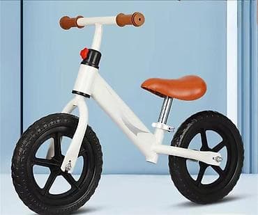 Dečiji balans bicikl bez pedala - Lagani ram sa čistim linijama na lalafo.rs Dečiji balans bicikl bez pedala - Lagani ram sa čistim linijama