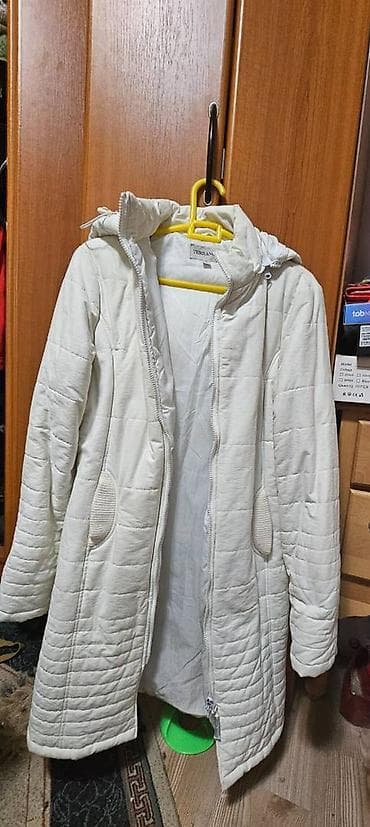 Terranova dugačka jakna. Veličina S. Prati liniju tela na lalafo.rs — 1 Terranova dugačka jakna. Veličina S. Prati liniju tela — 1