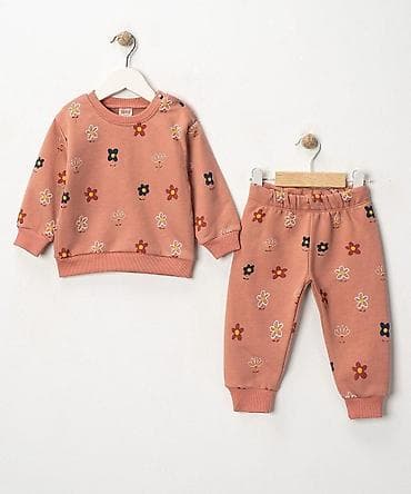 Dvoječni set za devojčice – duks + donji deo trenerke - Boja na lalafo.rs Dvoječni set za devojčice – duks + donji deo trenerke - Boja