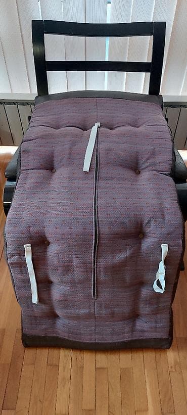 cista koza broj: Na prodaju kožna fotelja i tabure. Polovno, sa vidljivim tragovima at lalafo.rs — 7 cista koza broj: Na prodaju kožna fotelja i tabure. Polovno, sa vidljivim tragovima — 7