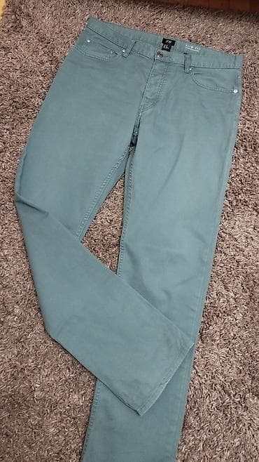 H&M pantaloneu odličnom su stanju.
Pogledajte i ostale oglase na lalafo.rs — 1 H&M pantaloneu odličnom su stanju.
Pogledajte i ostale oglase — 1